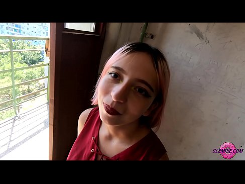 ❤️ Ikasle sentsuak arrotz bat zurrupatzen du kanpoaldean - Cum On His Face ❤❌ Pornografia %eu.taxiporec.topan ️❤